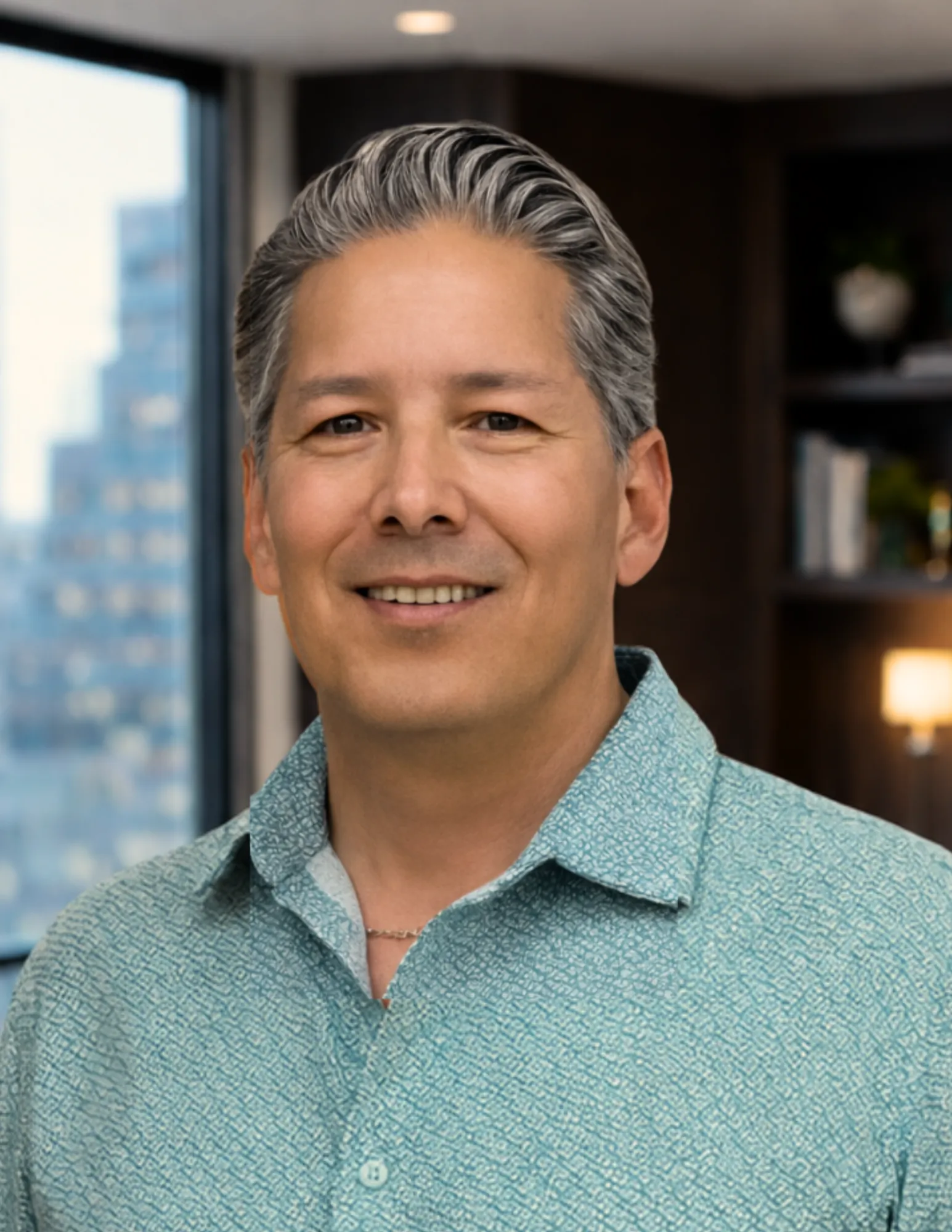 Rhys Fernandez — Sales Director