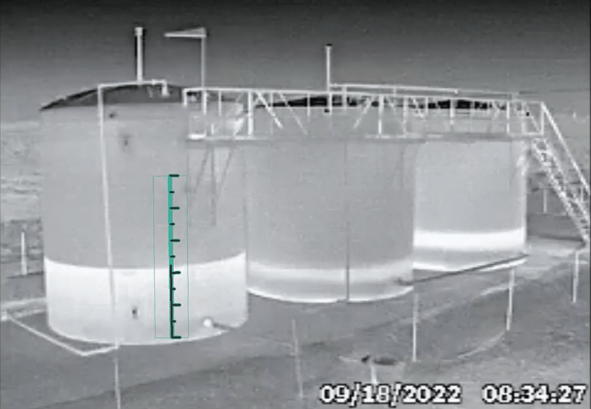 VisionAery Tank Level Monitoring — thermal image showing liquid-vapor temperature discontinuity on three tanks